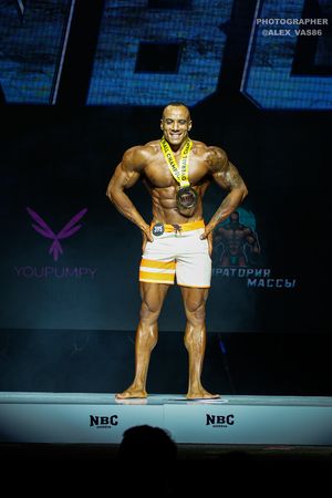 MAN'S PHYSIQUE OVERALL